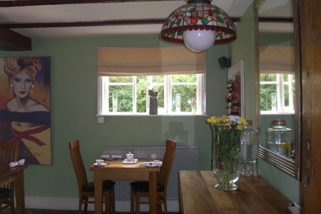 Ash Farm Country House Little Bollington Экстерьер фото